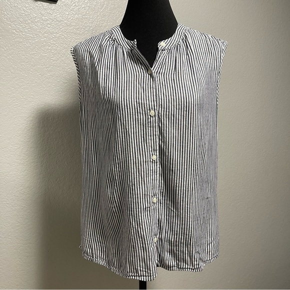 Old Navy Grey/white Pinstriped Sleeveless Button Down Top Size Medium - Picture 1 of 5